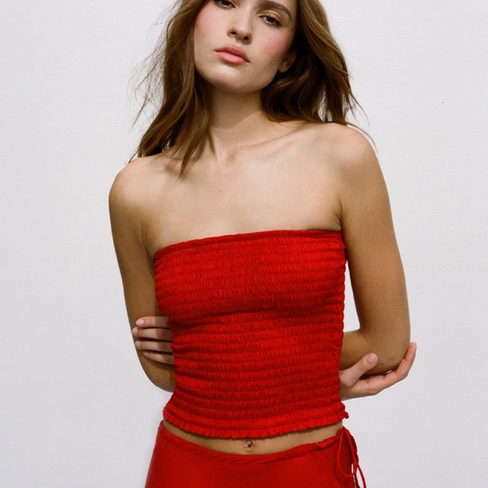 Realisation Par Scarlet Smocked Top